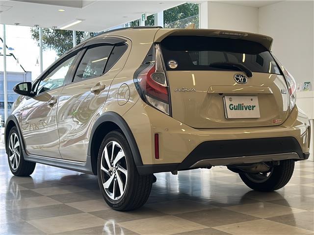 アクア クロスオーバー　グラム　純正ナビゲーション　バックモニター　テレビ　Ｂｌｕｅｔｏｏｔｈ　ＣＤ再生　ＡＵＸ接続　ドラレコ　ハーフレザーシートオートエアコン　プッシュスタート　スマートキー　オートマチックハイビーム　純正マット（43枚目）