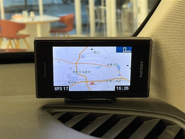 アウトランダーＰＨＥＶ Ｇナビパッケージ　４ＷＤ　純正ナビ　全方位カメラ　フルセグＴＶ　Ｂｌｕｅｔｏｏｔｈ　ＣＤ・ＤＶＤ再生　ドラレコ　ＥＴＣ　クルコン　パワーバックドア　オートエアコン　ハーフレザー　シートヒーター　ステアリングヒーター（12枚目）