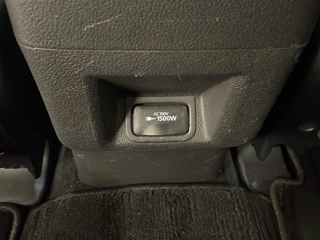 アウトランダーＰＨＥＶ Ｇナビパッケージ　４ＷＤ　純正ナビ　全方位カメラ　フルセグＴＶ　Ｂｌｕｅｔｏｏｔｈ　ＣＤ・ＤＶＤ再生　ドラレコ　ＥＴＣ　クルコン　パワーバックドア　オートエアコン　ハーフレザー　シートヒーター　ステアリングヒーター（16枚目）