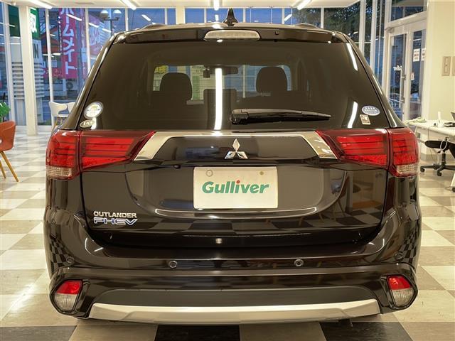 アウトランダーＰＨＥＶ Ｇナビパッケージ　４ＷＤ　純正ナビ　全方位カメラ　フルセグＴＶ　Ｂｌｕｅｔｏｏｔｈ　ＣＤ・ＤＶＤ再生　ドラレコ　ＥＴＣ　クルコン　パワーバックドア　オートエアコン　ハーフレザー　シートヒーター　ステアリングヒーター（37枚目）