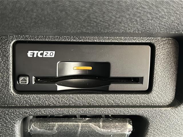 オーラ G レザーエディション プロパイロット BOSEプレミアムサウンド 純正ナビ 全方位カメラ フルセグTV Bluetooth AppleCarPlay ETC2.0 置くだけ充電 デジタルインナーミラー 革シート 純正マット(6枚目)