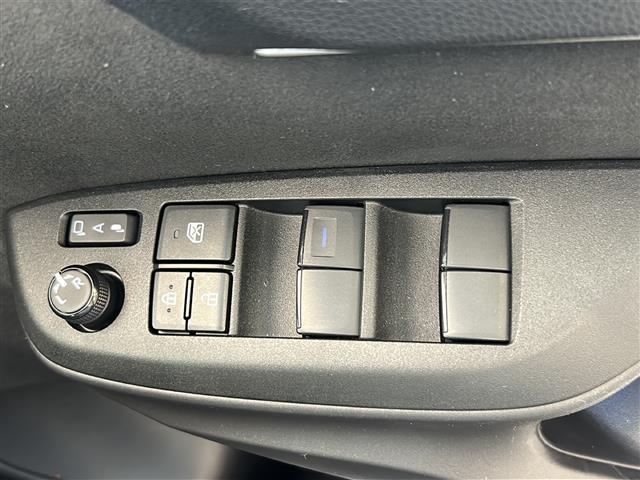 ヤリスクロス Z アドベンチャー トヨタセーフティセンス 純正ディスプレイオーディオ Bluetooth CarPlay バックカメラ プリクラッシュセーフティ レーダークルーズコントロール レーンキープ オートマチックハイビーム(7枚目)