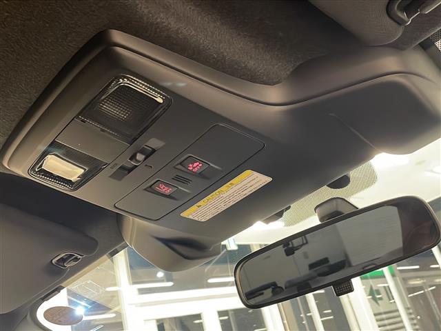 安心の全車保証付き！（※部分保証、国産車は納車後３ヶ月、輸入車は納車後１ヶ月の保証期間となります）。その他長期保証（有償）もご用意しております！※長期保証を付帯できる車両には条件がございます。