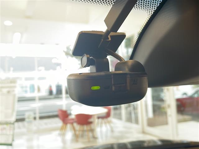 デリカD:5 P 4WD 両側パワスラ ディーゼル 三菱e-Assist ナビ 全方位カメラ フルセグTV BT CD・DVD再生 純正ドラレコ ETC BSM レーダークルコン シートヒーター スマートキー(8枚目)