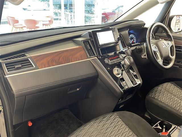 デリカD:5 P 4WD 両側パワスラ ディーゼル 三菱e-Assist ナビ 全方位カメラ フルセグTV BT CD・DVD再生 純正ドラレコ ETC BSM レーダークルコン シートヒーター スマートキー(19枚目)