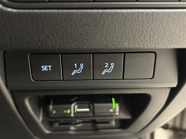 ＭＡＺＤＡ３ファストバック １５Ｓ　レトロスポーツエディション　ＢＯＳＥサウンド　全方位カメラ純正エアロ　置くだけ充電　フルセグテレビ　Ｂｌｕｅｔｏｏｔｈ　ＵＳＢ　ＨＤＭＩ　ＡｐｐｌｅＣａｒＰｌａｙ　ＡｎｄｒｏｉｄＡｕｔｏ　フロントエアロ　メモリーシート（13枚目）