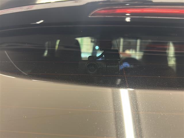 ＭＡＺＤＡ３ファストバック １５Ｓ　レトロスポーツエディション　ＢＯＳＥサウンド　全方位カメラ純正エアロ　置くだけ充電　フルセグテレビ　Ｂｌｕｅｔｏｏｔｈ　ＵＳＢ　ＨＤＭＩ　ＡｐｐｌｅＣａｒＰｌａｙ　ＡｎｄｒｏｉｄＡｕｔｏ　フロントエアロ　メモリーシート（18枚目）