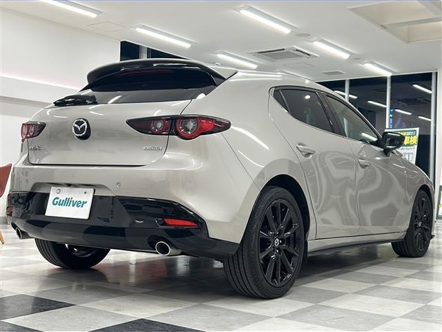 ＭＡＺＤＡ３ファストバック １５Ｓ　レトロスポーツエディション　ＢＯＳＥサウンド　全方位カメラ純正エアロ　置くだけ充電　フルセグテレビ　Ｂｌｕｅｔｏｏｔｈ　ＵＳＢ　ＨＤＭＩ　ＡｐｐｌｅＣａｒＰｌａｙ　ＡｎｄｒｏｉｄＡｕｔｏ　フロントエアロ　メモリーシート（31枚目）