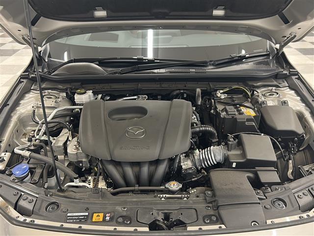 ＭＡＺＤＡ３ファストバック １５Ｓ　レトロスポーツエディション　ＢＯＳＥサウンド　全方位カメラ純正エアロ　置くだけ充電　フルセグテレビ　Ｂｌｕｅｔｏｏｔｈ　ＵＳＢ　ＨＤＭＩ　ＡｐｐｌｅＣａｒＰｌａｙ　ＡｎｄｒｏｉｄＡｕｔｏ　フロントエアロ　メモリーシート（41枚目）