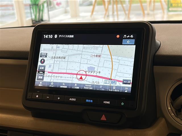 N-BOX ベースグレード 両側パワースライドドア ACC Gathers純正ナビ バックカメラ フルセグテレビ Bluetooth ETC オートエアコン プッシュスタート スマートキー スペアキー 純正マット LEDライト(3枚目)