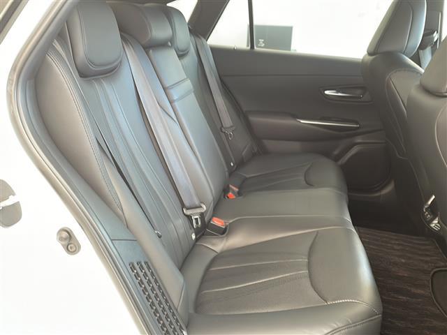 クラウンハイブリッド ＲＳアドバンス　純正ナビ　Ｂｌｕｅｔｏｏｔｈ　フルセグＴＶ　全周囲モニター　トヨタセーフティセンス　プリクラッシュセーフティ　ブラインドスポットモニター　レーダークルーズコントロール　ロードサインアシスト　ＥＴＣ（23枚目）