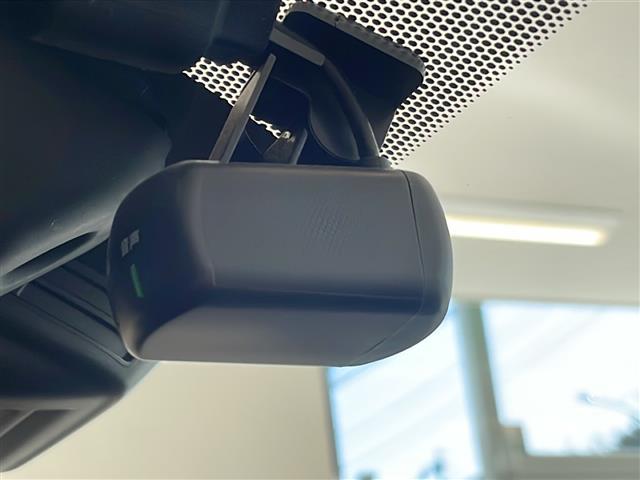 ノート ｅ－パワー　Ｘ　Ｖセレクション　ワンオーナー　純正ナビ　Ｂｌｕｅｔｏｏｔｈ　フルセグＴＶ　ＤＶＤ　全周囲モニター　エマジェンシーブレーキ　デジタルインナーミラー　ＥＴＣ　ドライブレコーダー　ＬＥＤヘッドライト（7枚目）