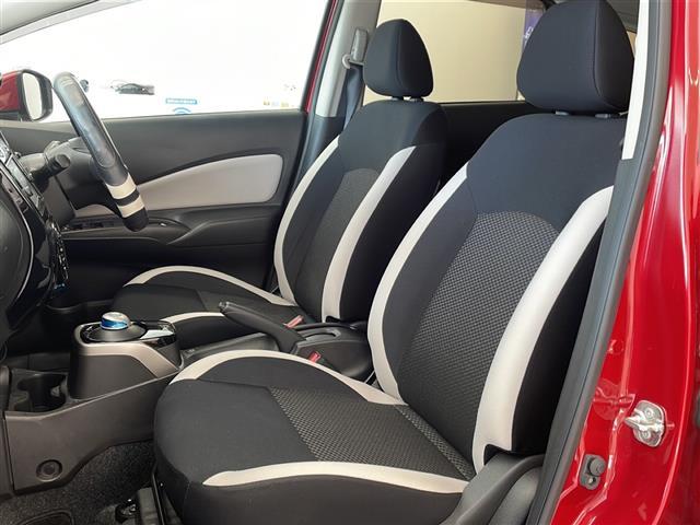 ノート ｅ－パワー　Ｘ　Ｖセレクション　ワンオーナー　純正ナビ　Ｂｌｕｅｔｏｏｔｈ　フルセグＴＶ　ＤＶＤ　全周囲モニター　エマジェンシーブレーキ　デジタルインナーミラー　ＥＴＣ　ドライブレコーダー　ＬＥＤヘッドライト（19枚目）