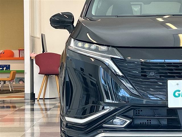 オーラ Ｇ　レザーエディション　純正大画面ナビ　全方位カメラ　フルセグＴＶ　Ｂｌｕｅｔｏｏｔｈ　ＡＷＩＮフルエアロ　ナビ連動ドラレコ　ＥＴＣ２．０　Ｄミラー　ＢＳＭ　革シート　プッシュスタート　ＬＥＤヘッドライト　純正アルミホイール（12枚目）