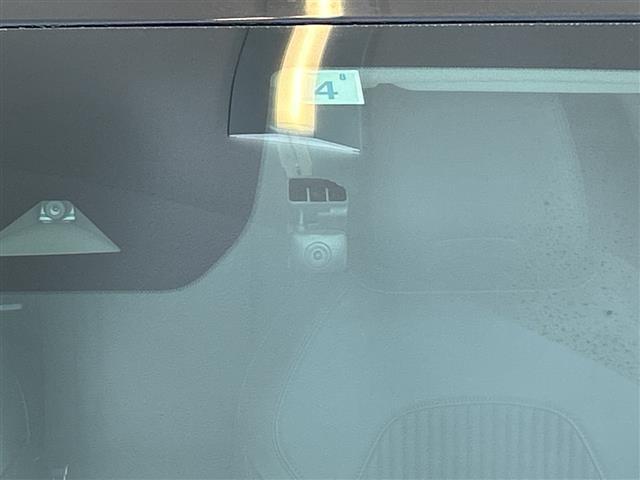 オーラ Ｇ　レザーエディション　純正大画面ナビ　全方位カメラ　フルセグＴＶ　Ｂｌｕｅｔｏｏｔｈ　ＡＷＩＮフルエアロ　ナビ連動ドラレコ　ＥＴＣ２．０　Ｄミラー　ＢＳＭ　革シート　プッシュスタート　ＬＥＤヘッドライト　純正アルミホイール（30枚目）