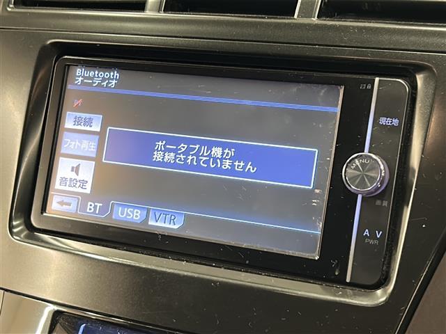 プリウスアルファ Ｓ　チューン　ブラック　純正ナビ　フルセグテレビ　Ｂｌｕｅｔｏｏｔｈ　ＣＤ／ＤＶＤ　ＵＳＢ　ＶＴＲ　バックカメラ　ＥＴＣ　ドライブレコーダー　ＬＥＤヘッドライト　純正フロアマット　純正アルミホイール　スペアキー　ＡＢＳ（4枚目）