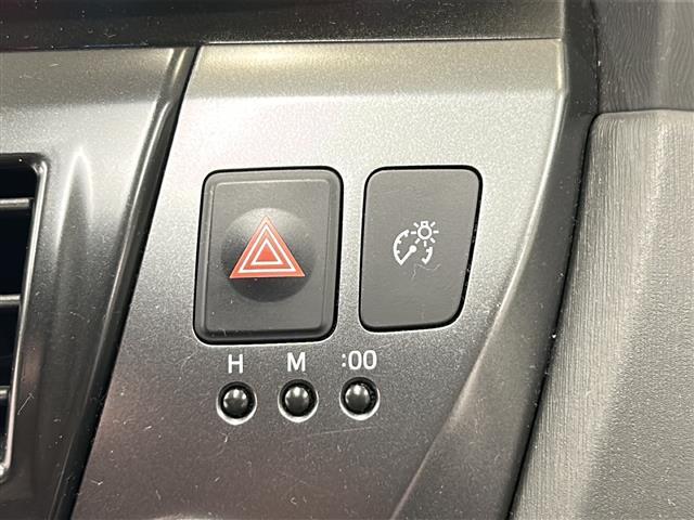 プリウスアルファ Ｓ　チューン　ブラック　純正ナビ　フルセグテレビ　Ｂｌｕｅｔｏｏｔｈ　ＣＤ／ＤＶＤ　ＵＳＢ　ＶＴＲ　バックカメラ　ＥＴＣ　ドライブレコーダー　ＬＥＤヘッドライト　純正フロアマット　純正アルミホイール　スペアキー　ＡＢＳ（10枚目）