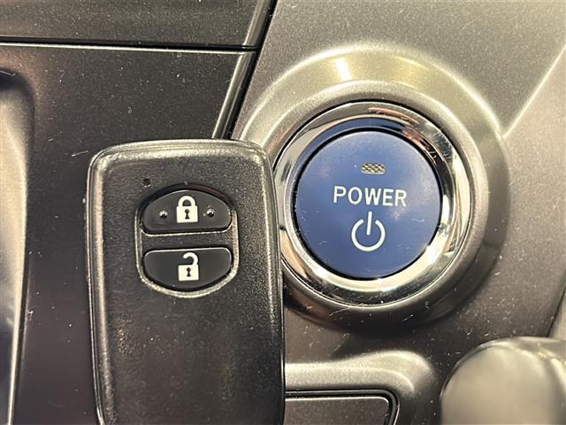 プリウスアルファ Ｓ　チューン　ブラック　純正ナビ　フルセグテレビ　Ｂｌｕｅｔｏｏｔｈ　ＣＤ／ＤＶＤ　ＵＳＢ　ＶＴＲ　バックカメラ　ＥＴＣ　ドライブレコーダー　ＬＥＤヘッドライト　純正フロアマット　純正アルミホイール　スペアキー　ＡＢＳ（11枚目）
