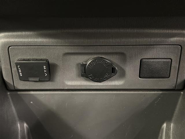 プリウスアルファ Ｓ　チューン　ブラック　純正ナビ　フルセグテレビ　Ｂｌｕｅｔｏｏｔｈ　ＣＤ／ＤＶＤ　ＵＳＢ　ＶＴＲ　バックカメラ　ＥＴＣ　ドライブレコーダー　ＬＥＤヘッドライト　純正フロアマット　純正アルミホイール　スペアキー　ＡＢＳ（21枚目）