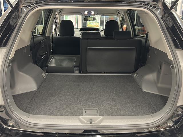 プリウスアルファ Ｓ　チューン　ブラック　純正ナビ　フルセグテレビ　Ｂｌｕｅｔｏｏｔｈ　ＣＤ／ＤＶＤ　ＵＳＢ　ＶＴＲ　バックカメラ　ＥＴＣ　ドライブレコーダー　ＬＥＤヘッドライト　純正フロアマット　純正アルミホイール　スペアキー　ＡＢＳ（27枚目）