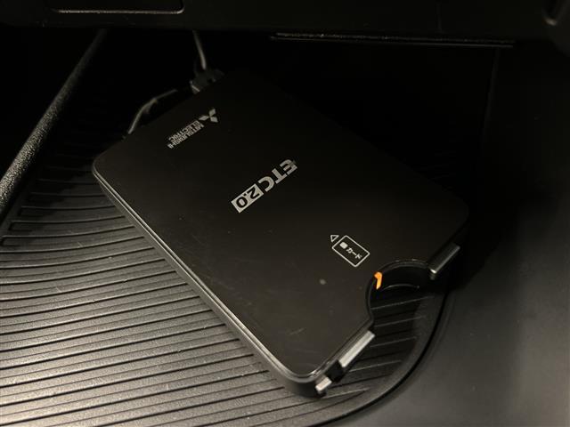 ノート X アラウンドビューモニター ステアリングスイッチ デジタルインナーミラー ブラインドスポットモニター 純正9インチナビ フルセグテレビエマージェンシーブレーキ Bluetooth iPod VTR CD(5枚目)