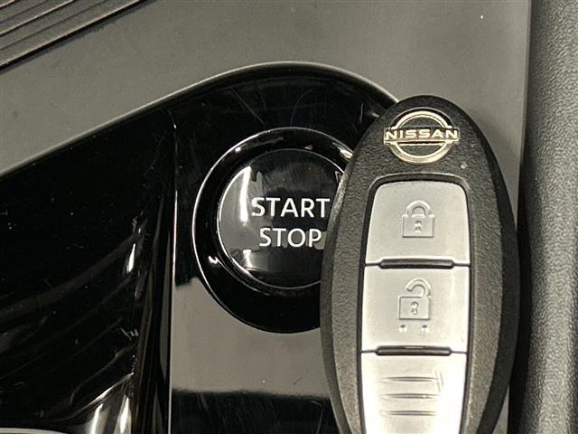 ノート X アラウンドビューモニター ステアリングスイッチ デジタルインナーミラー ブラインドスポットモニター 純正9インチナビ フルセグテレビエマージェンシーブレーキ Bluetooth iPod VTR CD(10枚目)