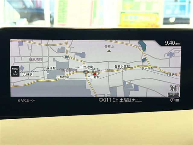 ＭＡＺＤＡ３ファストバック ２０Ｓ　１００周年特別記念車　ＢＯＳＥサウンドシステム　全方位カメラ　ヘッドアップディスプレイ　ブラインドスポットモニター　レーダークルーズコントロール　純正ナビ　Ｂｌｕｅｔｏｏｔｈ　ＵＳＢ　ＨＤＭＩ　赤革シート　シートメモリ　ー（4枚目）