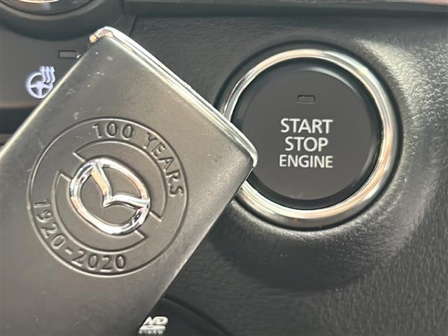 ＭＡＺＤＡ３ファストバック ２０Ｓ　１００周年特別記念車　ＢＯＳＥサウンドシステム　全方位カメラ　ヘッドアップディスプレイ　ブラインドスポットモニター　レーダークルーズコントロール　純正ナビ　Ｂｌｕｅｔｏｏｔｈ　ＵＳＢ　ＨＤＭＩ　赤革シート　シートメモリ　ー（14枚目）