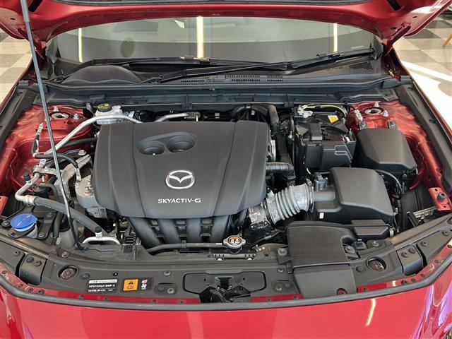 ＭＡＺＤＡ３ファストバック ２０Ｓ　１００周年特別記念車　ＢＯＳＥサウンドシステム　全方位カメラ　ヘッドアップディスプレイ　ブラインドスポットモニター　レーダークルーズコントロール　純正ナビ　Ｂｌｕｅｔｏｏｔｈ　ＵＳＢ　ＨＤＭＩ　赤革シート　シートメモリ　ー（41枚目）