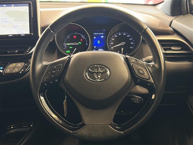 Ｃ－ＨＲ Ｇ　フルエアロ　純正ナビ　フルセグＴＶ　Ｂｌｕｅｔｏｏｔｈ　ＣＤ・ＤＶＤ再生　ＴＳＳ　レーダークルコン　ハーフレザー　シートヒーター　ＥＴＣ　ドラレコ　シーケンシャルウィンカー　純正アルミ　純正マット（12枚目）