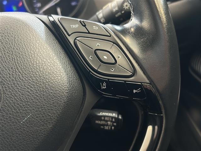 Ｃ－ＨＲ Ｇ　フルエアロ　純正ナビ　フルセグＴＶ　Ｂｌｕｅｔｏｏｔｈ　ＣＤ・ＤＶＤ再生　ＴＳＳ　レーダークルコン　ハーフレザー　シートヒーター　ＥＴＣ　ドラレコ　シーケンシャルウィンカー　純正アルミ　純正マット（14枚目）