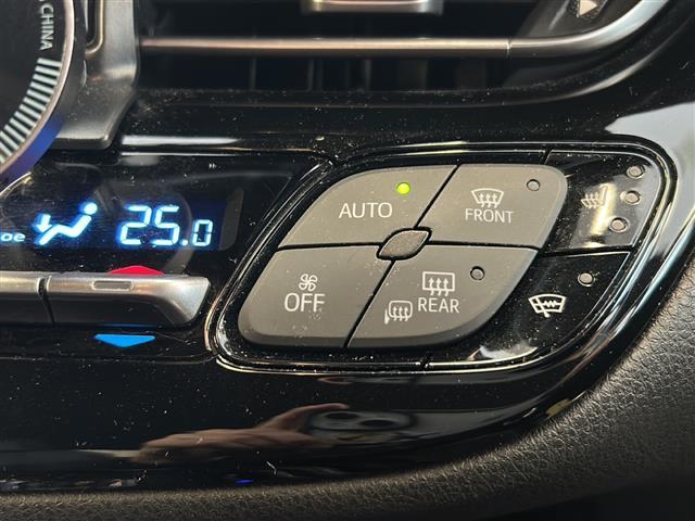 Ｃ－ＨＲ Ｇ　フルエアロ　純正ナビ　フルセグＴＶ　Ｂｌｕｅｔｏｏｔｈ　ＣＤ・ＤＶＤ再生　ＴＳＳ　レーダークルコン　ハーフレザー　シートヒーター　ＥＴＣ　ドラレコ　シーケンシャルウィンカー　純正アルミ　純正マット（19枚目）