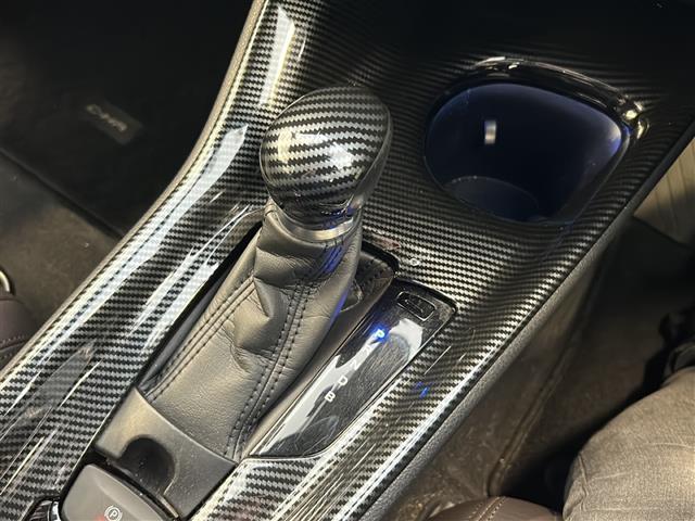 Ｃ－ＨＲ Ｇ　フルエアロ　純正ナビ　フルセグＴＶ　Ｂｌｕｅｔｏｏｔｈ　ＣＤ・ＤＶＤ再生　ＴＳＳ　レーダークルコン　ハーフレザー　シートヒーター　ＥＴＣ　ドラレコ　シーケンシャルウィンカー　純正アルミ　純正マット（20枚目）