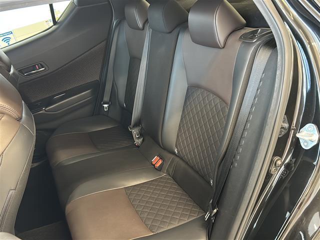 Ｃ－ＨＲ Ｇ　フルエアロ　純正ナビ　フルセグＴＶ　Ｂｌｕｅｔｏｏｔｈ　ＣＤ・ＤＶＤ再生　ＴＳＳ　レーダークルコン　ハーフレザー　シートヒーター　ＥＴＣ　ドラレコ　シーケンシャルウィンカー　純正アルミ　純正マット（25枚目）