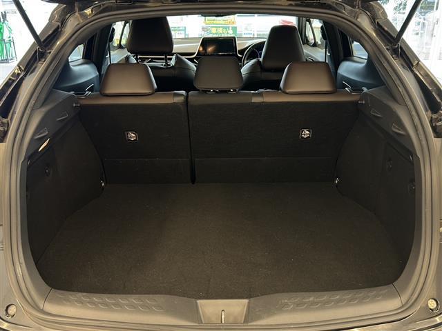 Ｃ－ＨＲ Ｇ　フルエアロ　純正ナビ　フルセグＴＶ　Ｂｌｕｅｔｏｏｔｈ　ＣＤ・ＤＶＤ再生　ＴＳＳ　レーダークルコン　ハーフレザー　シートヒーター　ＥＴＣ　ドラレコ　シーケンシャルウィンカー　純正アルミ　純正マット（26枚目）