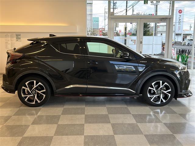 Ｃ－ＨＲ Ｇ　フルエアロ　純正ナビ　フルセグＴＶ　Ｂｌｕｅｔｏｏｔｈ　ＣＤ・ＤＶＤ再生　ＴＳＳ　レーダークルコン　ハーフレザー　シートヒーター　ＥＴＣ　ドラレコ　シーケンシャルウィンカー　純正アルミ　純正マット（35枚目）