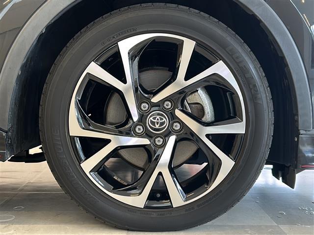 Ｃ－ＨＲ Ｇ　フルエアロ　純正ナビ　フルセグＴＶ　Ｂｌｕｅｔｏｏｔｈ　ＣＤ・ＤＶＤ再生　ＴＳＳ　レーダークルコン　ハーフレザー　シートヒーター　ＥＴＣ　ドラレコ　シーケンシャルウィンカー　純正アルミ　純正マット（38枚目）