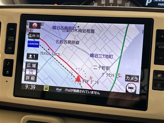 ムーヴキャンバス Ｇメイクアップリミテッド　ＳＡＩＩＩ　両側パワースライドドア　純正ナビ　全方位カメラ　フルセグＴＶ　Ｂｌｕｅｔｏｏｔｈ　ｉＰｏｄ接続　ナビ連動ドラレコ　ＥＴＣ　シートヒーター　プッシュスタート　純正フロアマット　ＬＥＤヘッドライト（5枚目）