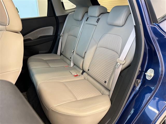 オーラ G レザーエディション BOSE ProPILOT 純正9インチナビ 全方位カメラ フルセグTV BT CarPlay 置くだけ充電 Dインナーミラー BSM AAC 革シート 革ステ プッシュスタート 純正アルミ(19枚目)