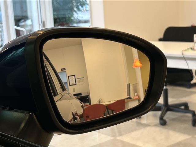 オーラ G レザーエディション BOSE ProPILOT 純正9インチナビ 全方位カメラ フルセグTV BT CarPlay 置くだけ充電 Dインナーミラー BSM AAC 革シート 革ステ プッシュスタート 純正アルミ(37枚目)