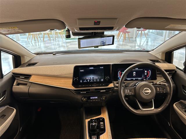 オーラ G レザーエディション BOSE ProPILOT 純正9インチナビ 全方位カメラ フルセグTV BT CarPlay 置くだけ充電 Dインナーミラー BSM AAC 革シート 革ステ プッシュスタート 純正アルミ(42枚目)