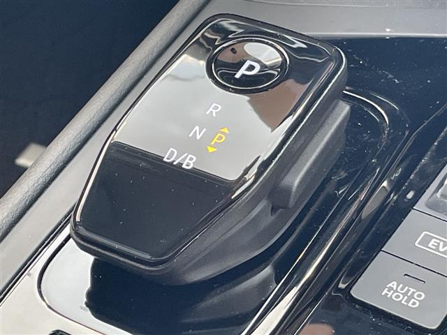 ノート Ｘ　エアリーグレーエディション　アラウンドビューモニター　プロパイロット　純正ナビ　ＥＴＣ　ドライブレコーダー　ワイヤレス充電　ブラインドスポットモニター　インテリジェントルームミラー　Ｂｌｕｅｔｏｏｔｈ　ＡｐｐｌｅＣａｒｐｌａｙ（7枚目）