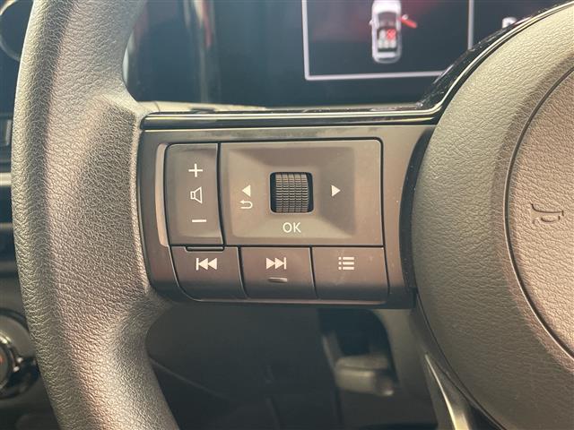 ノート Ｘ　エアリーグレーエディション　アラウンドビューモニター　プロパイロット　純正ナビ　ＥＴＣ　ドライブレコーダー　ワイヤレス充電　ブラインドスポットモニター　インテリジェントルームミラー　Ｂｌｕｅｔｏｏｔｈ　ＡｐｐｌｅＣａｒｐｌａｙ（11枚目）