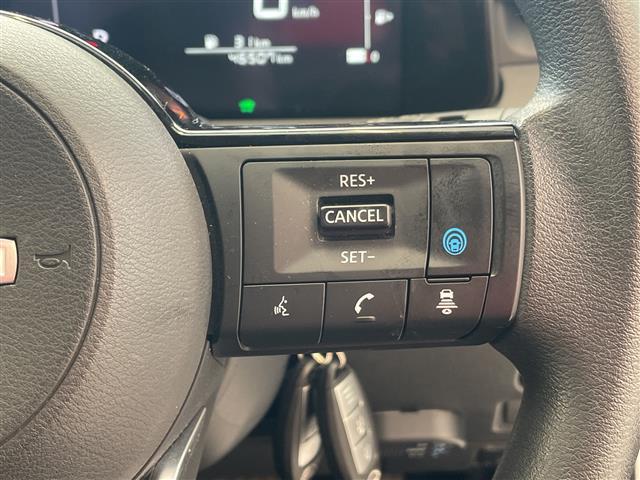 ノート Ｘ　エアリーグレーエディション　アラウンドビューモニター　プロパイロット　純正ナビ　ＥＴＣ　ドライブレコーダー　ワイヤレス充電　ブラインドスポットモニター　インテリジェントルームミラー　Ｂｌｕｅｔｏｏｔｈ　ＡｐｐｌｅＣａｒｐｌａｙ（12枚目）