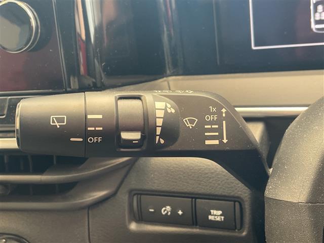 ノート Ｘ　エアリーグレーエディション　アラウンドビューモニター　プロパイロット　純正ナビ　ＥＴＣ　ドライブレコーダー　ワイヤレス充電　ブラインドスポットモニター　インテリジェントルームミラー　Ｂｌｕｅｔｏｏｔｈ　ＡｐｐｌｅＣａｒｐｌａｙ（13枚目）