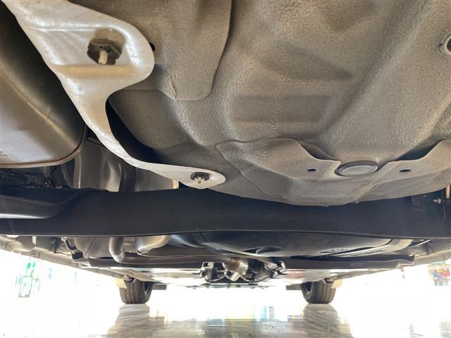 ノート Ｘ　エアリーグレーエディション　アラウンドビューモニター　プロパイロット　純正ナビ　ＥＴＣ　ドライブレコーダー　ワイヤレス充電　ブラインドスポットモニター　インテリジェントルームミラー　Ｂｌｕｅｔｏｏｔｈ　ＡｐｐｌｅＣａｒｐｌａｙ（14枚目）