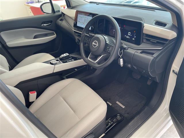 ノート Ｘ　エアリーグレーエディション　アラウンドビューモニター　プロパイロット　純正ナビ　ＥＴＣ　ドライブレコーダー　ワイヤレス充電　ブラインドスポットモニター　インテリジェントルームミラー　Ｂｌｕｅｔｏｏｔｈ　ＡｐｐｌｅＣａｒｐｌａｙ（15枚目）