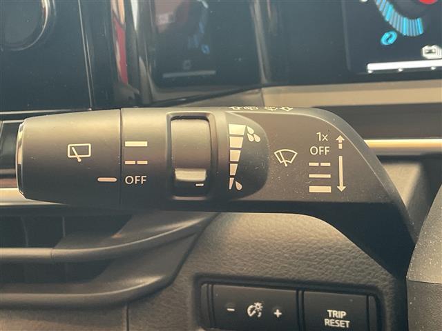 オーラ Ｇ　レザーエディション　ＢＯＳＥサウンドシステム　アラウンドビューモニター　プロパイロット　純正ナビ　Ｂｌｕｅｔｏｏｔｈ　ＡｐｐｌｅＣａｒＰｌａｙ　ブラインドスポットモニター　デジタルインナーミラー　置くだけ充電（12枚目）