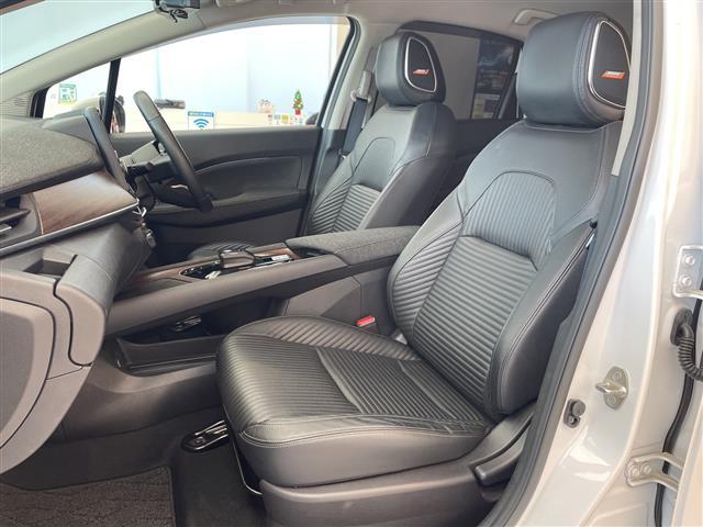 オーラ Ｇ　レザーエディション　ＢＯＳＥサウンドシステム　アラウンドビューモニター　プロパイロット　純正ナビ　Ｂｌｕｅｔｏｏｔｈ　ＡｐｐｌｅＣａｒＰｌａｙ　ブラインドスポットモニター　デジタルインナーミラー　置くだけ充電（18枚目）