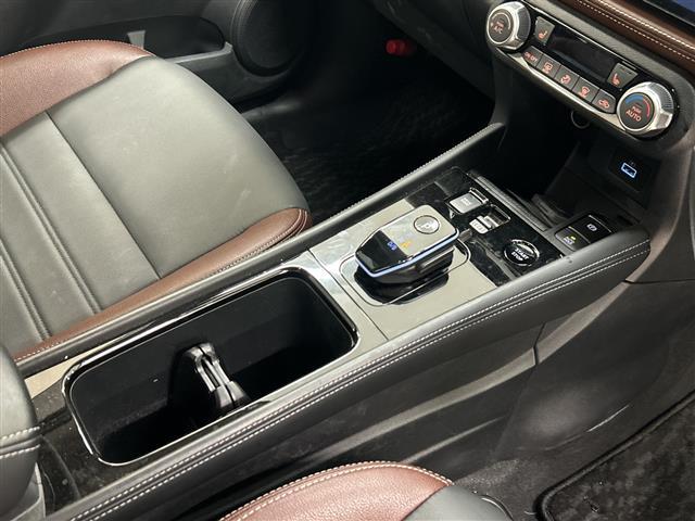 キックス X ツートーンインテリアエディション プロパイロット 全方位カメラ デジタルインナーミラー 純正ナビ フルセグ BT ETC スマートキー レザーシート ルーフレール オートライト LEDヘッドライト 衝突軽減システム 純正アルミホイール(11枚目)